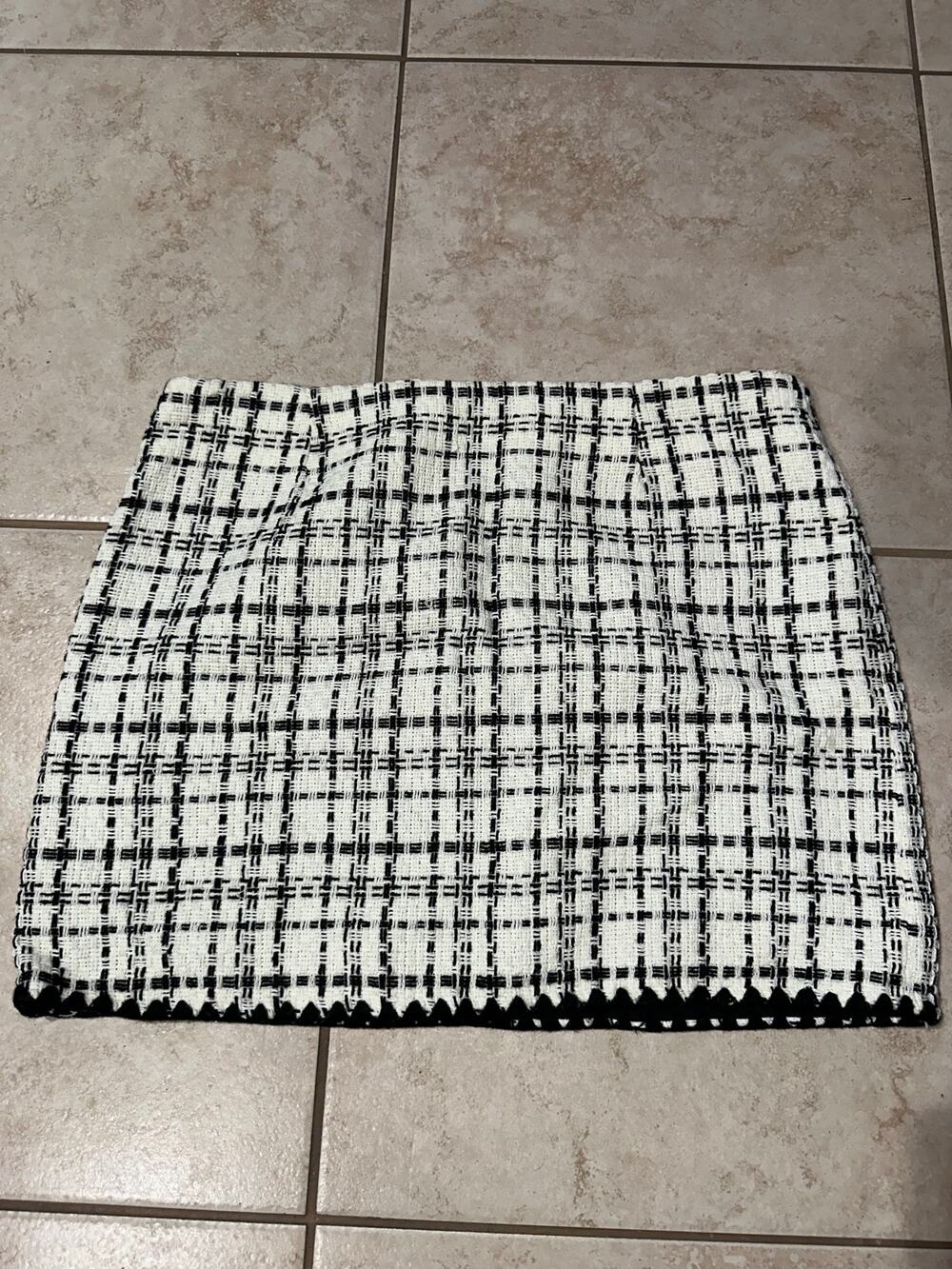 Laundry by Shelli Segal Black White Tweed Mini Skirt Large L/G Textured Plaid